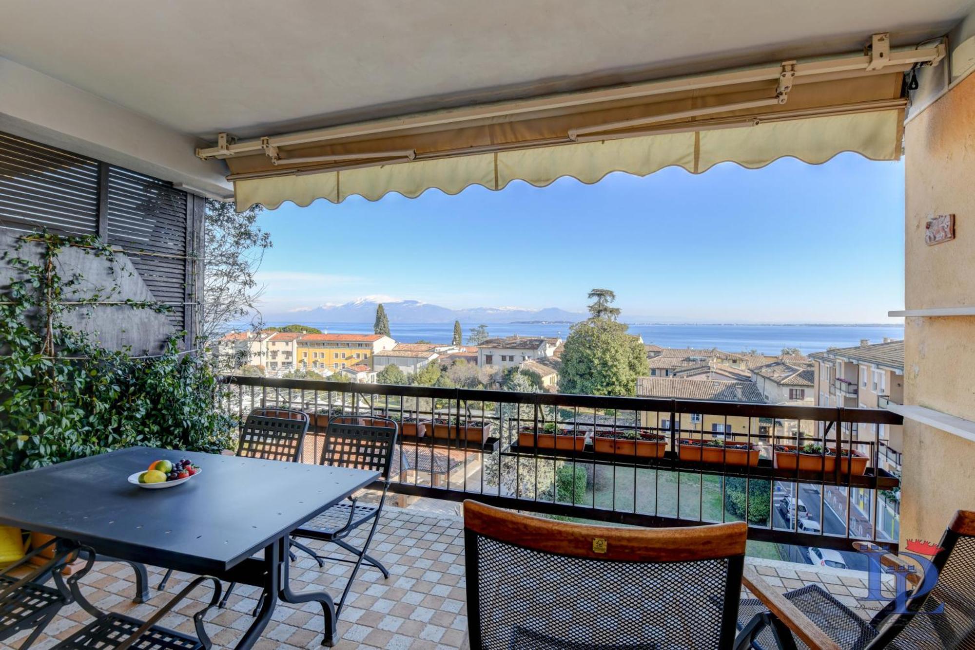 Desenzanoloft Official Partner Marriott Homes & Villas -Ciao Lago Family Apartment Desenzano del Garda Exterior foto